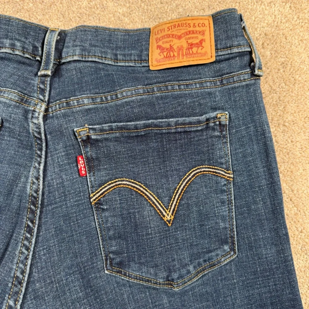 Levi's Classic‎ Bootcut Jeans Womens 12 (FITS 31x31) Blue Dark Wash Stretch